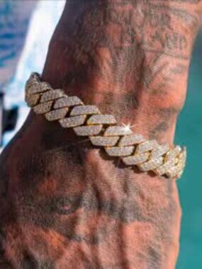 NEW! Men's Cuban link rhinestone gold tone bling fashion bracelet